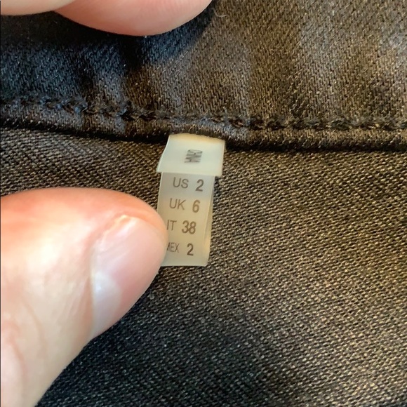 Elite Tahari Black Wax Stretchy Jeans Sz. 2 - Picture 5 of 6